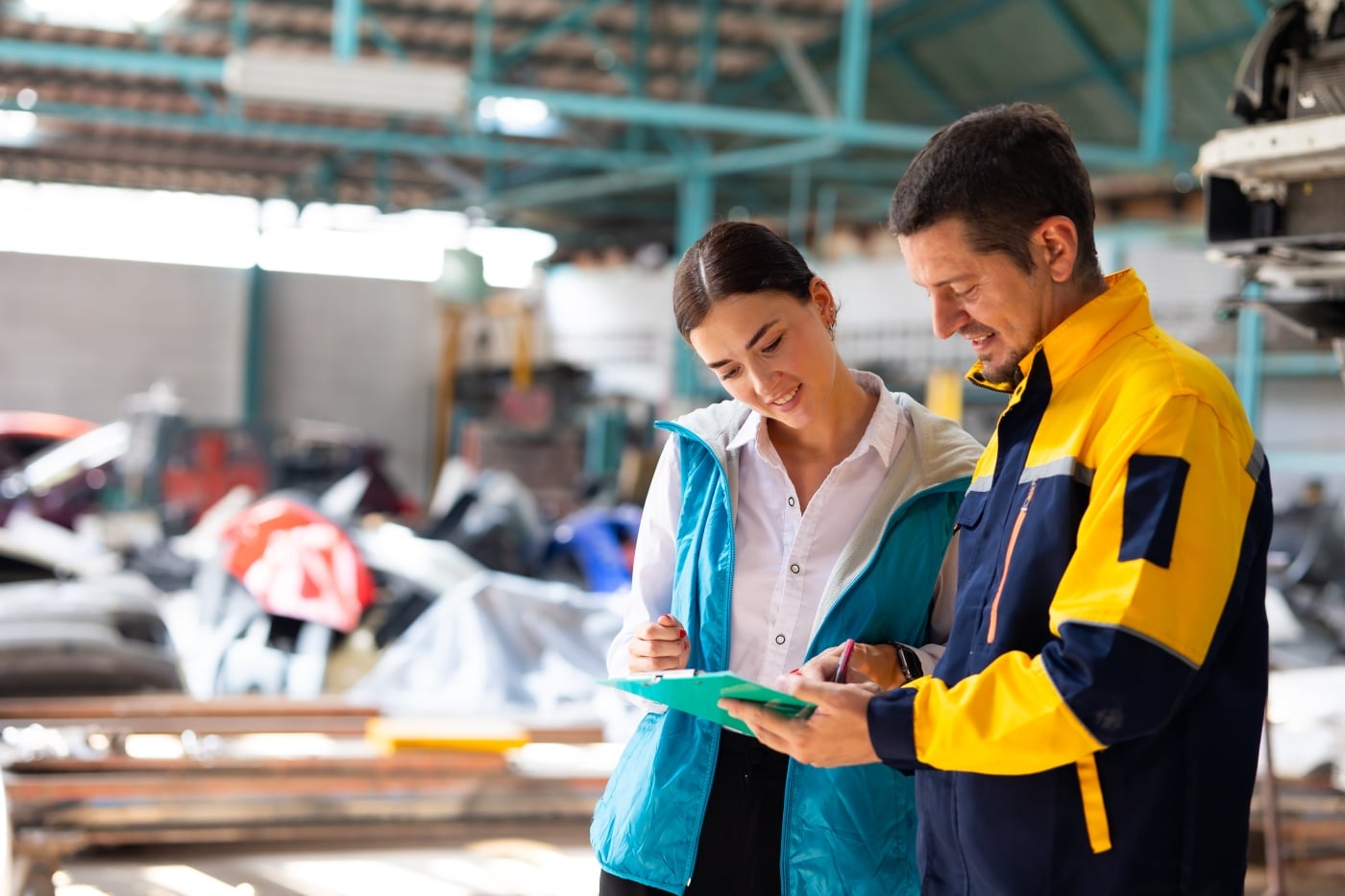 Claims management expert talking with a client